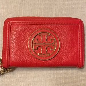Tory Butch Amanda Wristlet